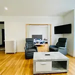 Louis Quartier Des Lilas 维泰勒