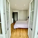 Louis Quartier Des Lilas 维泰勒