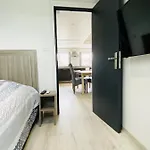 Louis Quartier Des Lilas 维泰勒