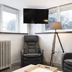 Louis Quartier Des Lilas * 维泰勒