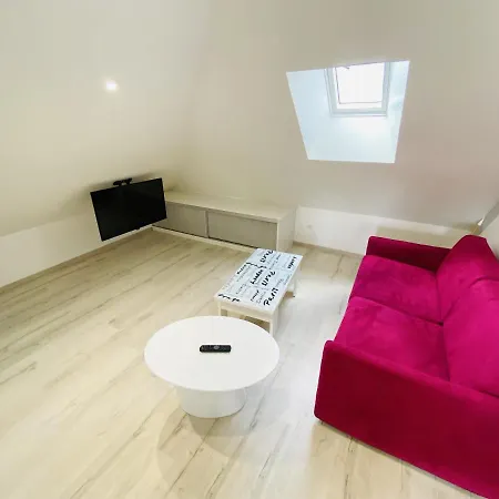 Louis Quartier Des Lilas * Vittel