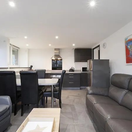 Louis Quartier Des Lilas Apartment