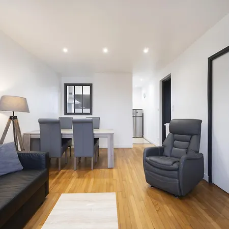 Louis Quartier Des Lilas Apartment