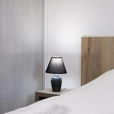 Louis Quartier Des Lilas Vittel