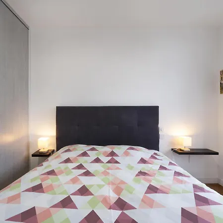 Louis Quartier Des Lilas