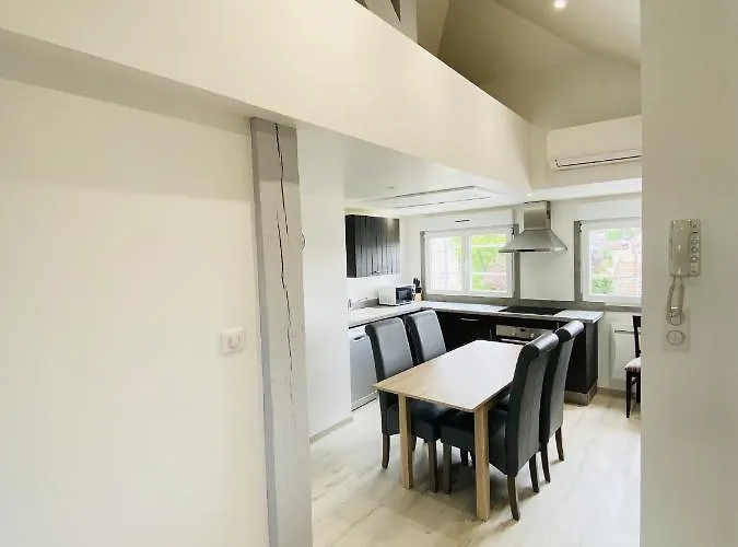 Louis Quartier Des Lilas *