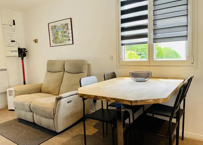 Louis Quartier Des Lilas *