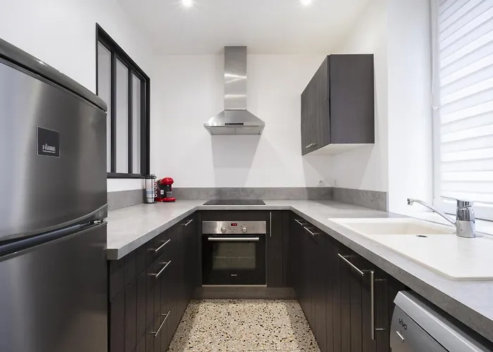 Louis Quartier Des Lilas * Vittel