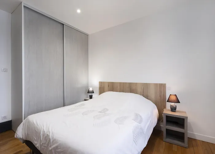 Louis Quartier Des Lilas Vittel