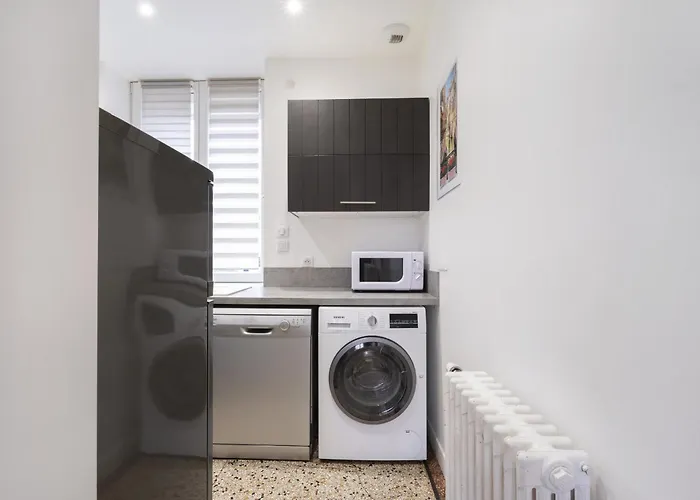 Louis Quartier Des Lilas * Vittel