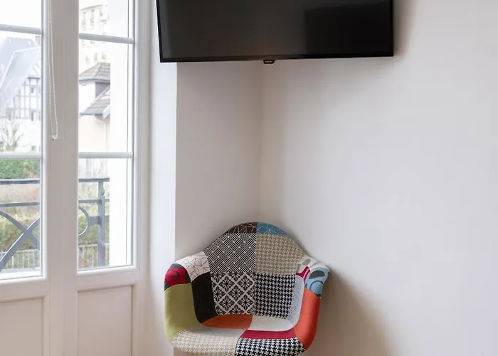 Louis Quartier Des Lilas Vittel